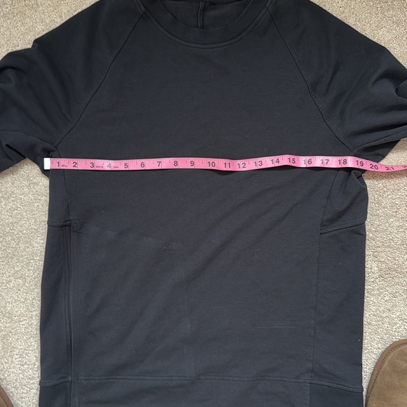 Men’s medium black Lululemon pullover crew neck - Picture 6 of 8